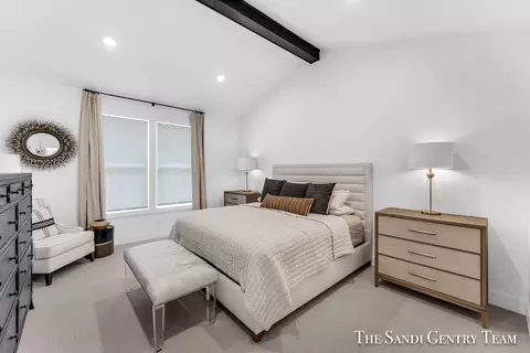Bedroom - 16484 Spring Tree Dr, Spring Lake, MI 49456 photo 1 of 6