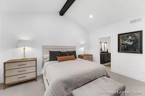 Bedroom - 16484 Spring Tree Dr, Spring Lake, MI 49456 photo 2 of 6