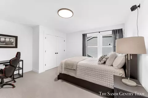 Bedroom - 16484 Spring Tree Dr, Spring Lake, MI 49456 photo 3 of 6