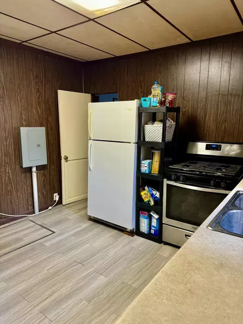 74 Hancock St, Manistee, MI 49660 photo 13