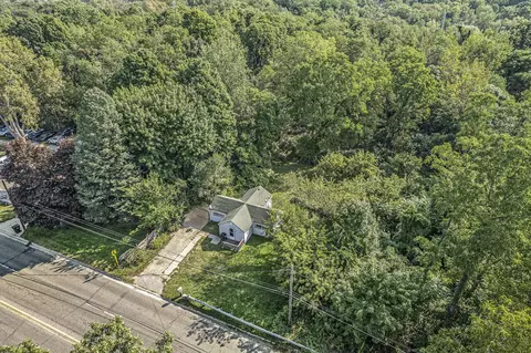 2347 Lansing Ave, Jackson, MI 49202 photo 2