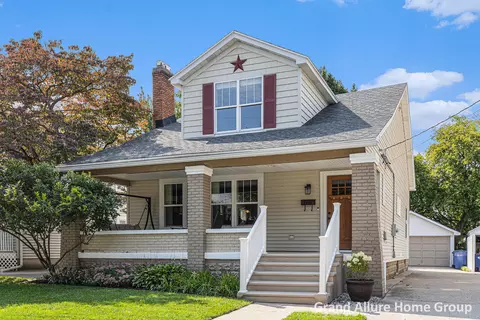 2135 Paris Ave SE, Grand Rapids, MI 49507