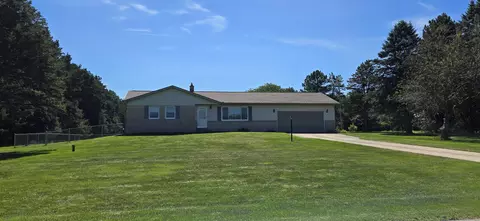 8485 Hall Rd, Bellevue, MI 49021
