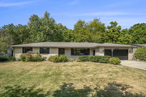 5390 Texas Dr, Kalamazoo, MI 49009
