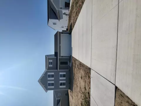 286 N Tannenbaum Trl NE, Cedar Springs, MI 49319