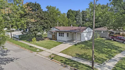 1212 City Dr, Ann Arbor, MI 48103