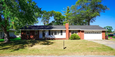 1780 Southland Dr, Muskegon, MI 49442