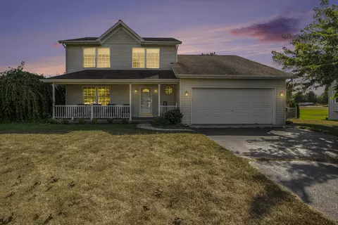 27201 Birmingham Ct, Paw Paw, MI 49079