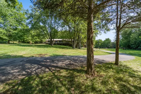 3095 Shirley Dr, Jackson, MI 49201 photo 5