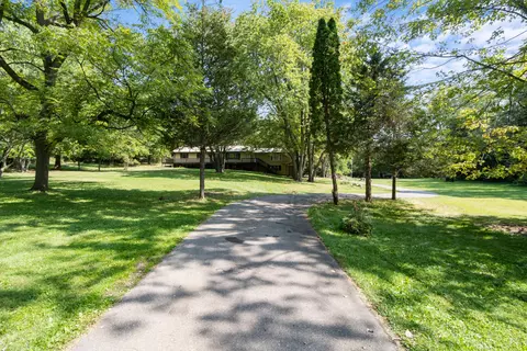 3095 Shirley Dr, Jackson, MI 49201 photo 4