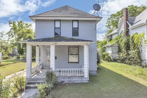 133 Stanley Ave, Jackson, MI 49203