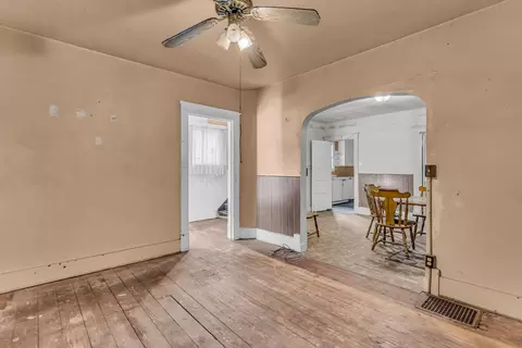 133 Stanley Ave, Jackson, MI 49203 photo 8