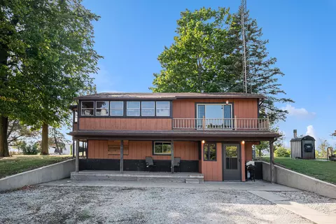 8691 W Camden Rd, Montgomery, MI 49255