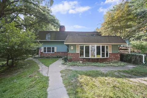 6235 Seymour Rd, Jackson, MI 49201