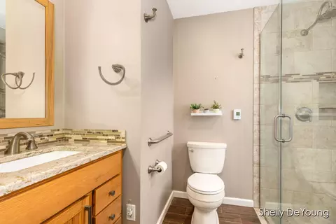 Bath - 2273 E 128th St, Grant, MI 49327 photo 1 of 4