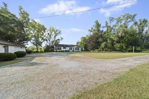 4117 Brooklyn Rd, Jackson, MI 49201 photo 2
