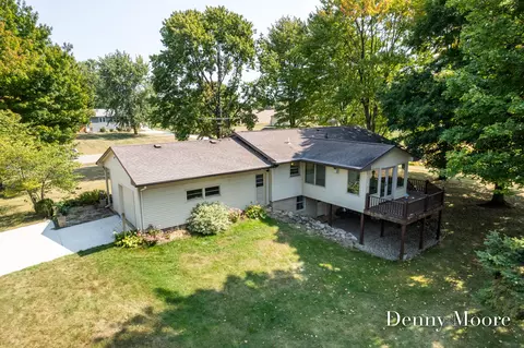 1796 10th St, Martin, MI 49070