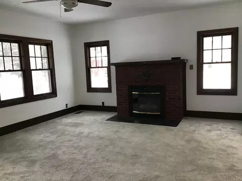 201 Colfax St, Plainwell, MI 49080 photo 14