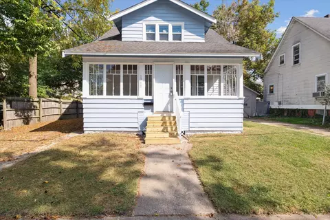 1711 Cameron St, Kalamazoo, MI 49001