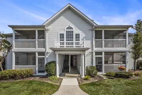 1221 Joyce Ln, Ann Arbor, MI 48103