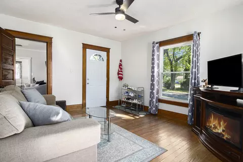 518 E Green St, Marshall, MI 49068 photo 11