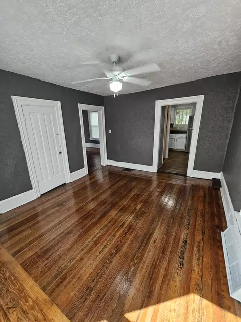 406 Griswold, Jackson, MI 49203 photo 15