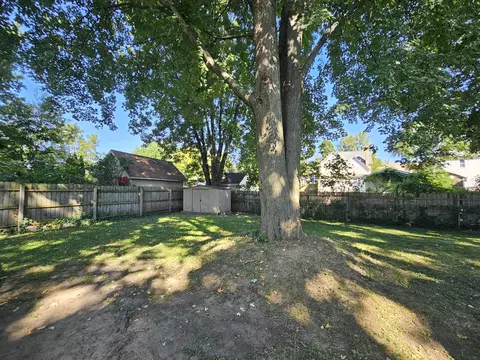 406 Griswold, Jackson, MI 49203 photo 10