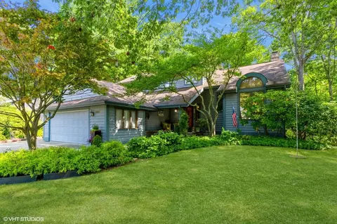 5361 Ridge Rd, Stevensville, MI 49127