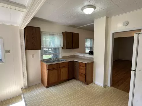 201 Austin Ave, Jackson, MI 49202 photo 8