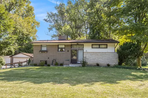 13900 Windemere Dr NW, Grand Rapids, MI 49544