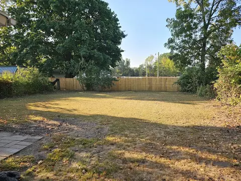 303 2nd Ave, Dowagiac, MI 49047 photo 2