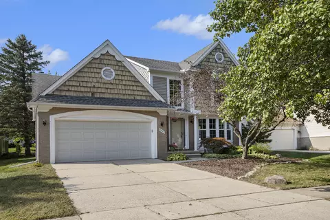 8425 Barrington Dr, Ypsilanti, MI 48198
