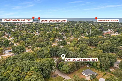 817 Emily St, Ludington, MI 49431
