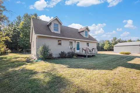 11159 Whitefish Rd, Newaygo, MI 49337 photo 2