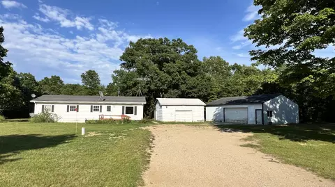 123 54th St, Grand Junction, MI 49056