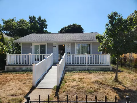 428 Howard, St. Joseph, MI 49085