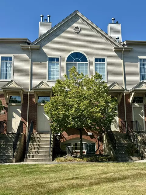 30701 Ardmore Ct, Novi, MI 48377