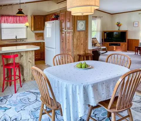 1237 Orchard Ave, Grand Haven, MI 49417 photo 4