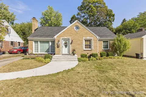 1300 Philadelphia Ave SE, Grand Rapids, MI 49506