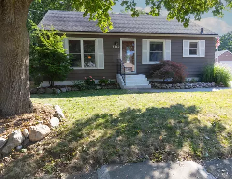 3360 Vermont Ave SW, Grandville, MI 49418