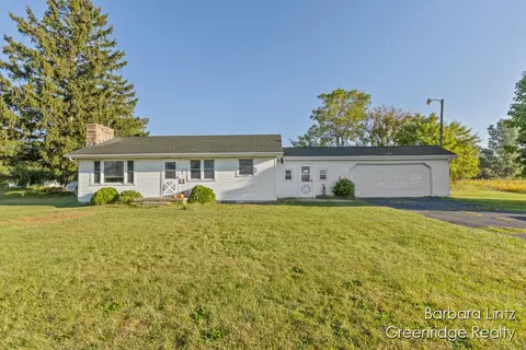 2498 W Mt Hope Hwy, Mulliken, MI 48861