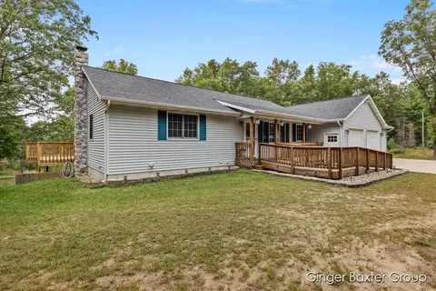 3880 E 40th St, Newaygo, MI 49337 photo 2