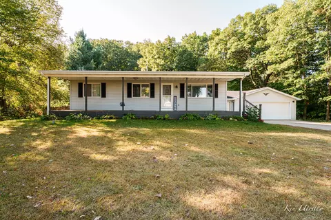 16953 Mckinley Rd, Big Rapids, MI 49307