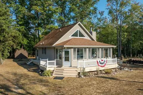 3450 Pinehurst Dr, Lake, MI 48632