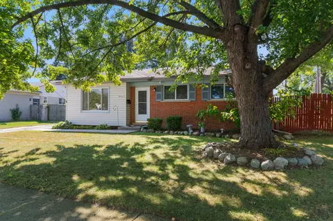 28507 Gita St, Livonia, MI 48154