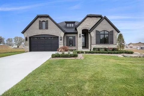 57306 Meadowridge Dr, Washington, MI 48094