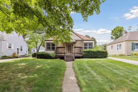 1738 Quentin Ave, Lansing, MI 48910