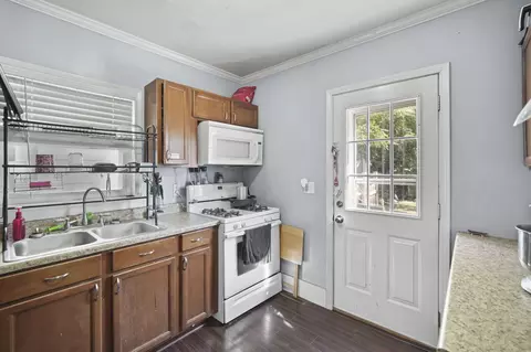 409 N Pleasant St, Jackson, MI 49202 photo 11