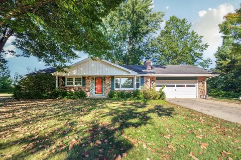 1934 Capri Dr, Niles, MI 49120