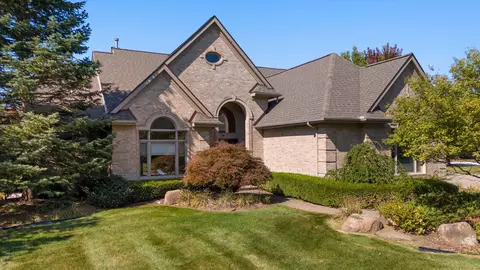 150 Alexandria Ct, Canton, MI 48188